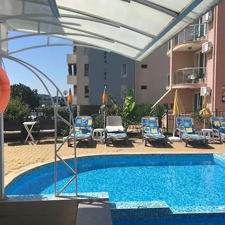 Family Hotel Africana Hotel 3*
